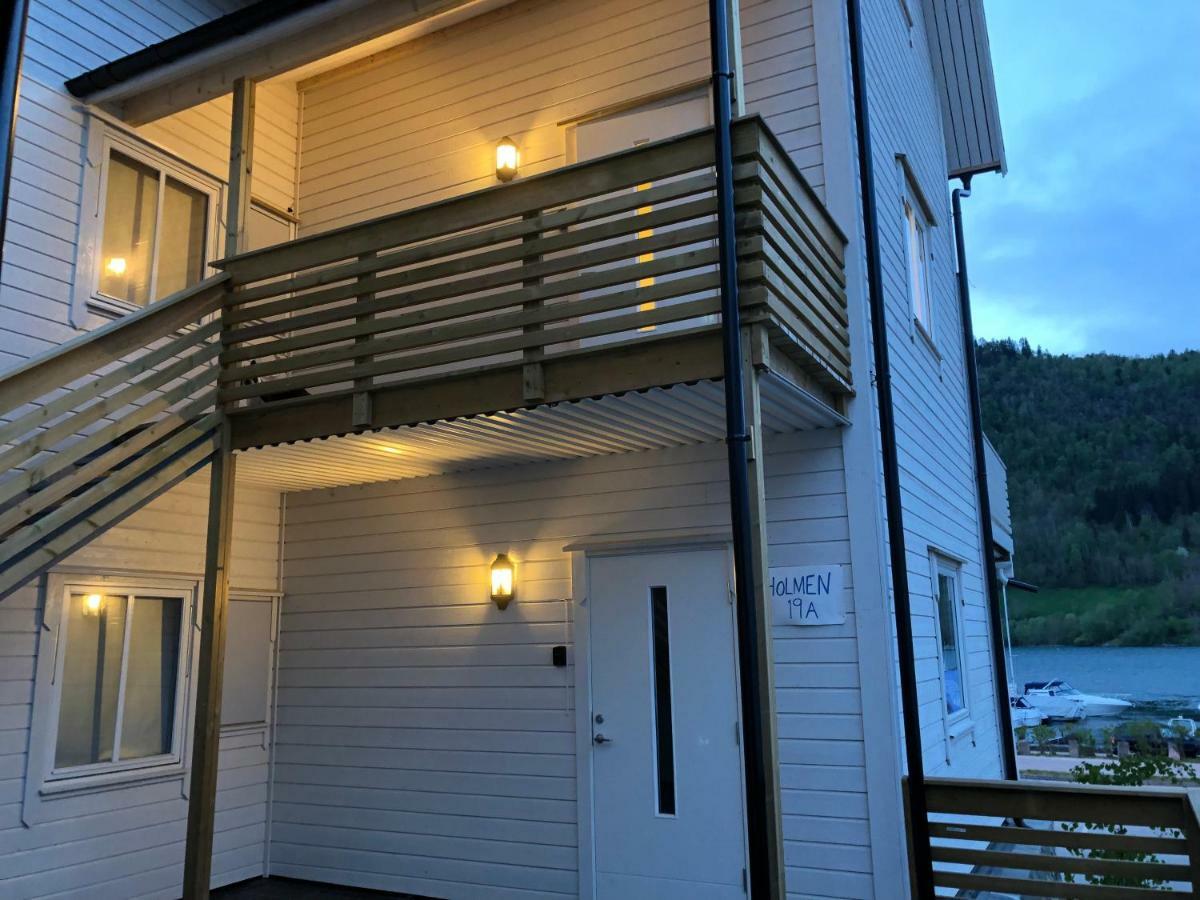 Balestrand Fjordapartments エクステリア 写真
