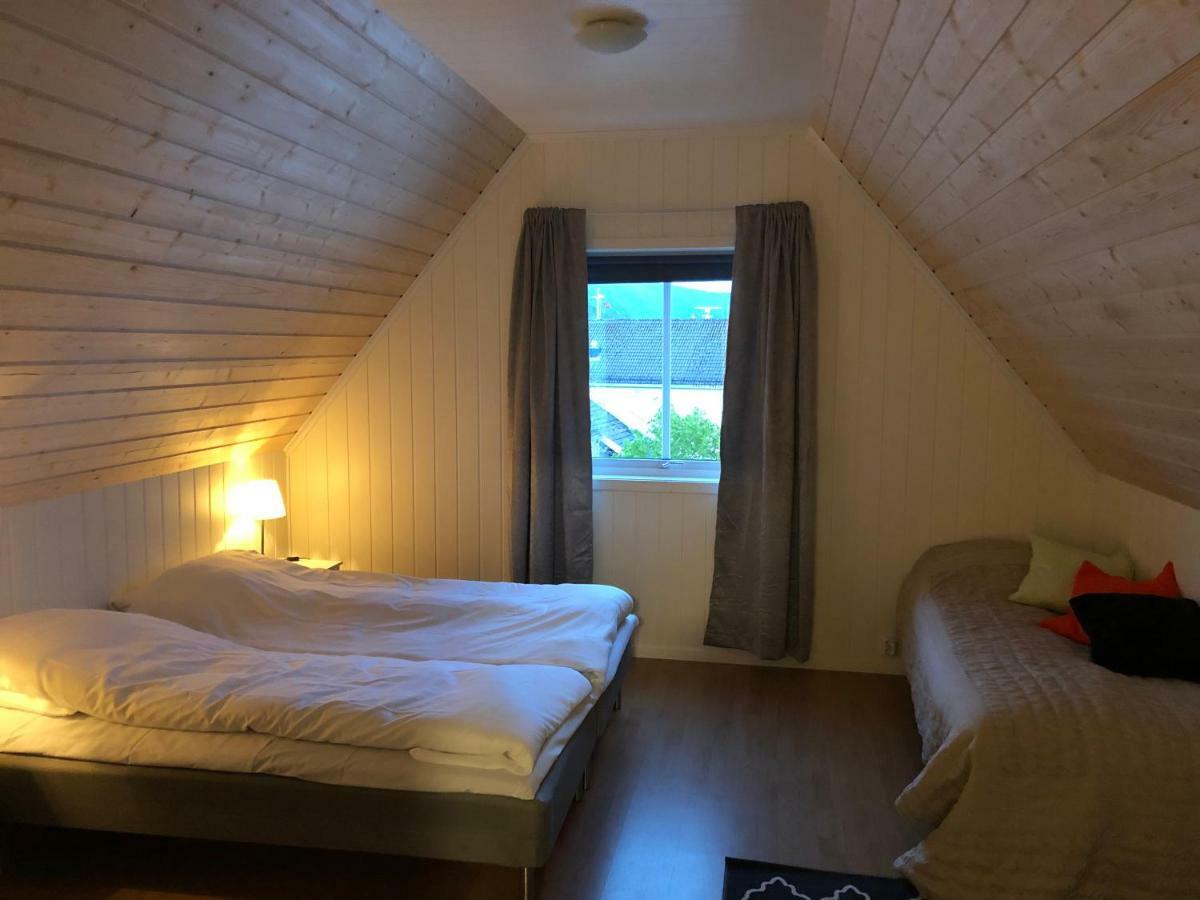 Balestrand Fjordapartments エクステリア 写真