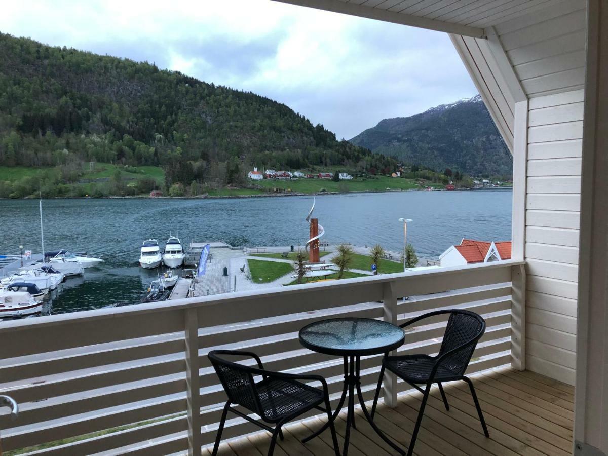 Balestrand Fjordapartments エクステリア 写真