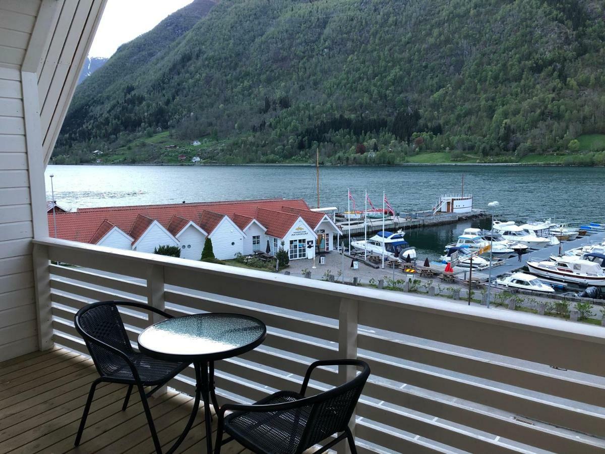 Balestrand Fjordapartments エクステリア 写真